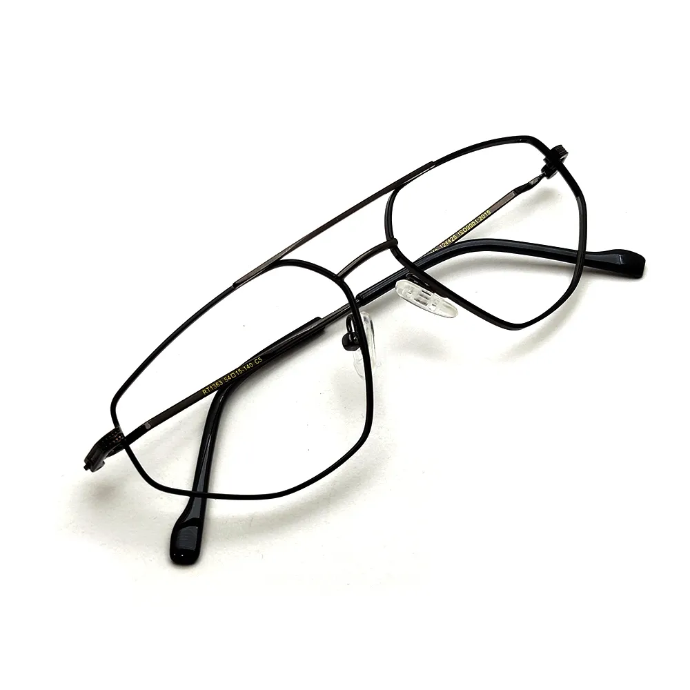 Stylish Black Turban Eyeglasses at chashmah