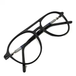 Best Seller Black Aviator at chashma