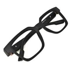 Bold Oversized Eyeglasses at chashmah