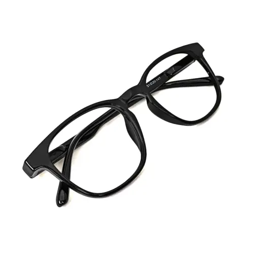 Black Clip-on Eyeglasses AT CHASHMA